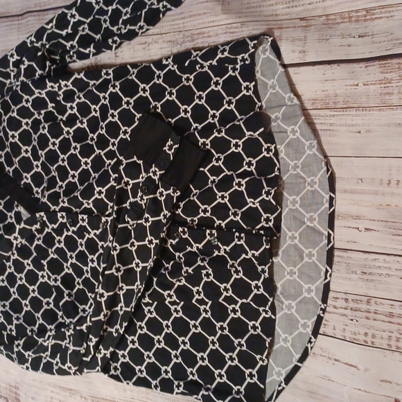 ladies blouse - Picture 3 of 3